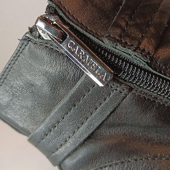 Carmela Leather Chunky Heeled Boots Moto Booties Zippers Lug Size Women's 7 - Picture 8 of 11